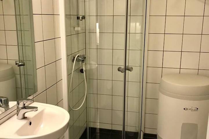 Room 20 of 32