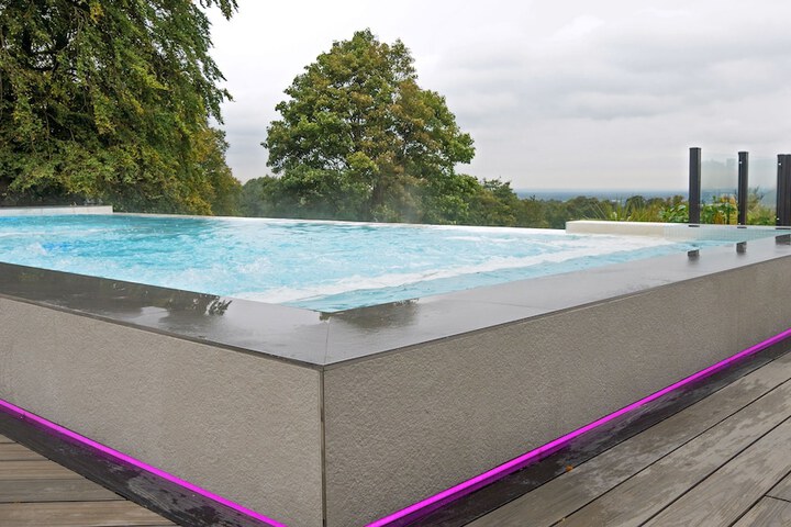 Pool Hotel