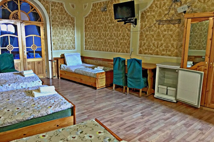 Room 7 of 30