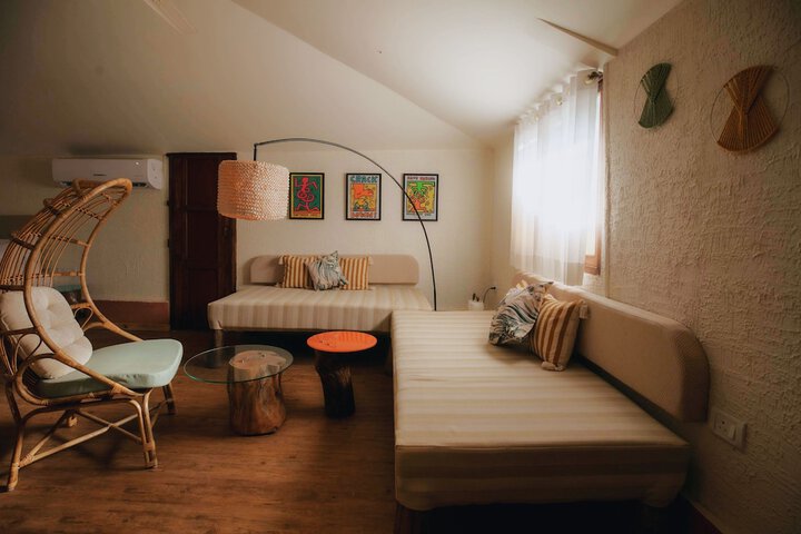 Room 9 of 61