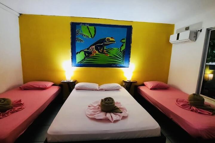 Room 18 of 107