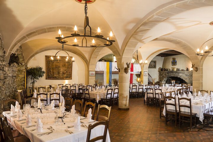 Dining 21 of 27