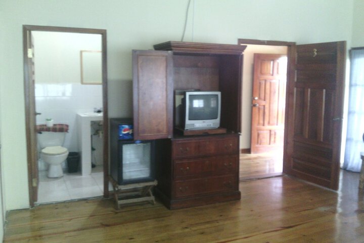 Room 11 of 46