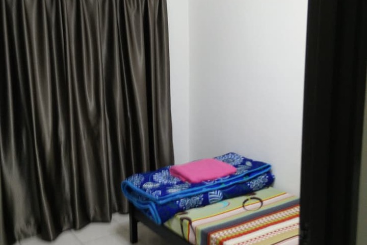Room 5 of 47