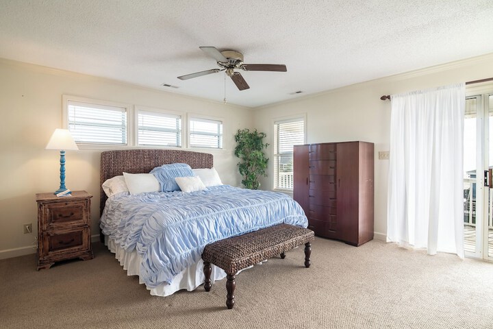 Room 528 of 759