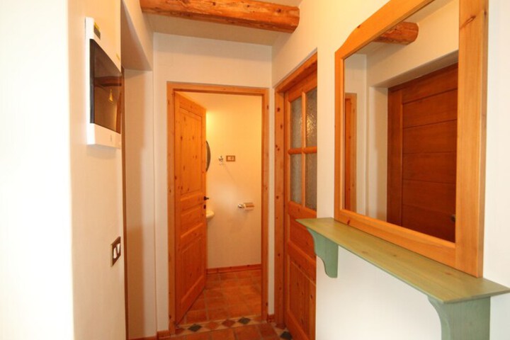 Room 6 of 58