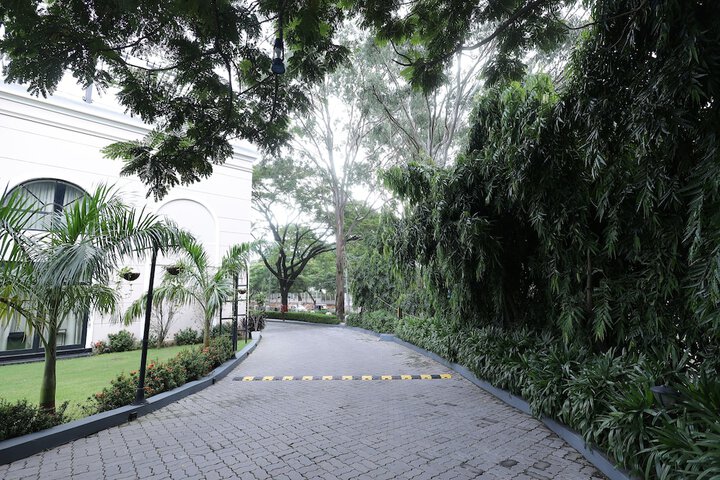 Hotel Exterior 57 of 63