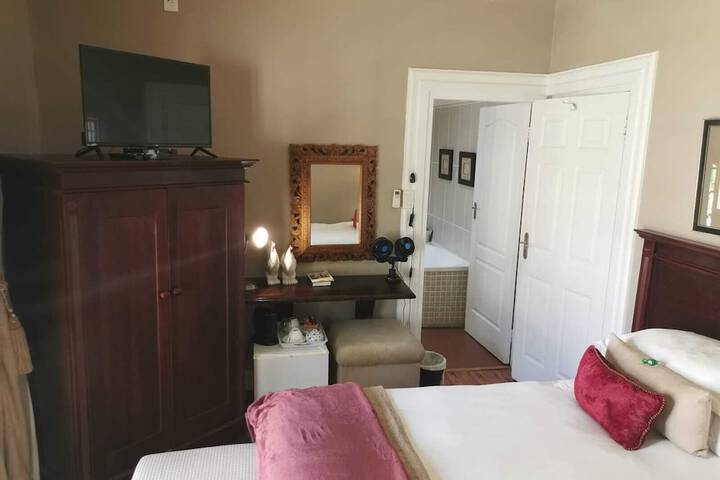 Room 5 of 45