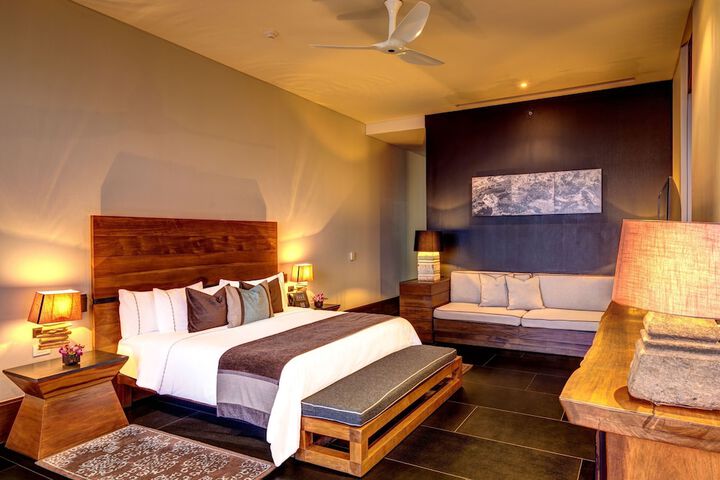 Room 35 of 145