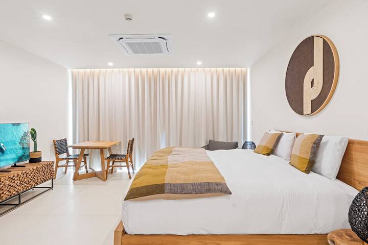 Room 276 of 1000