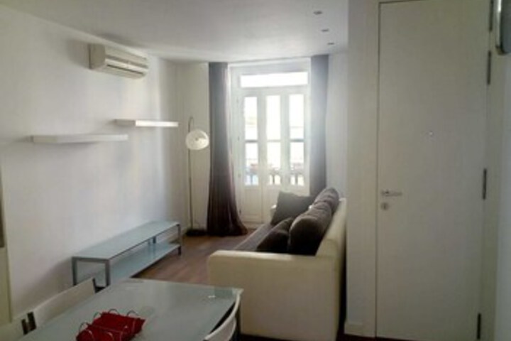 Room 18 of 49
