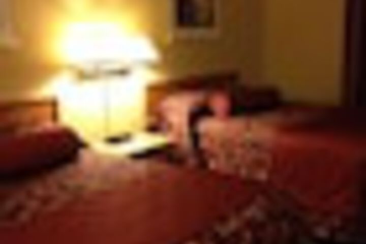 Room 8 of 141