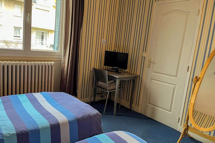 Room 18 of 52