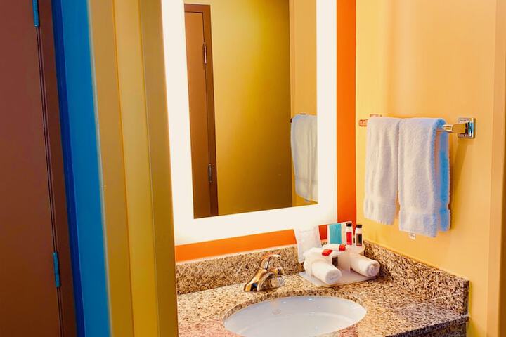 1 Double Bed Accessible Room (1 of 3)