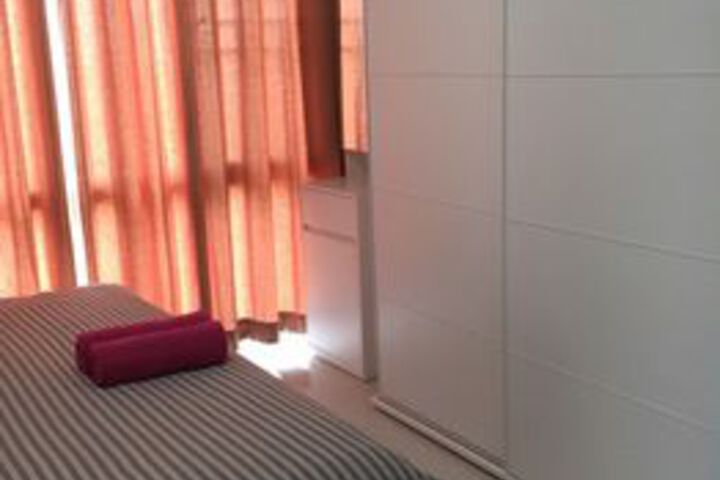 Room 7 of 10