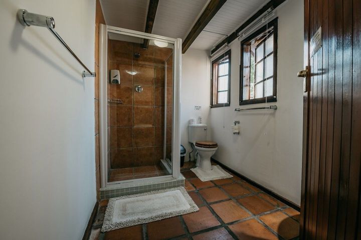 Room 65 of 80