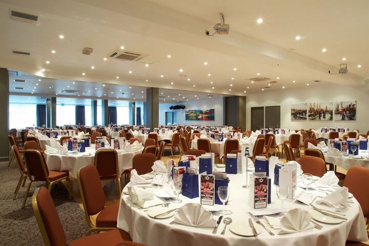 Ballroom/Hall 31 of 42