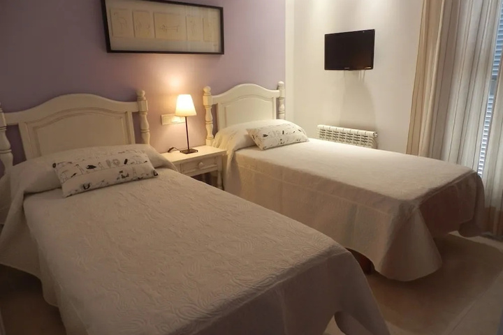 Room 2 of 18