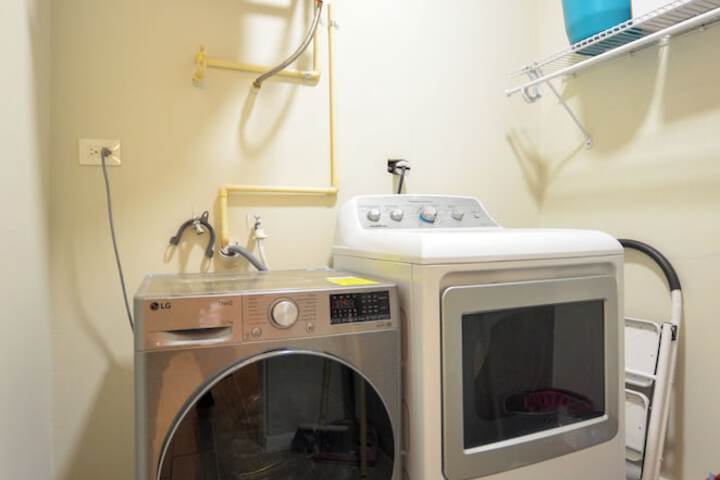 Laundry 84 of 122
