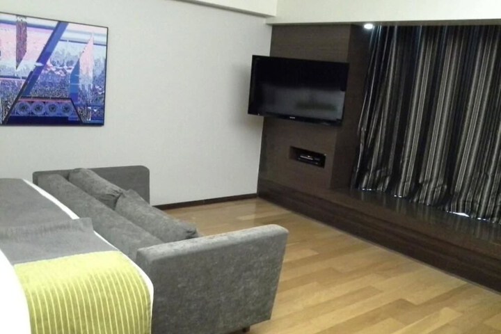 Room 10 of 55