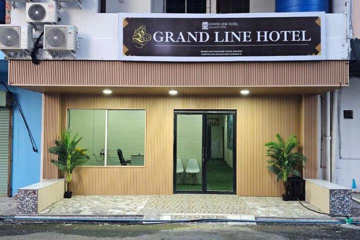 Grand Line Hotel