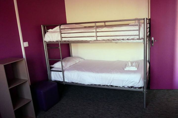 Room 15 of 35