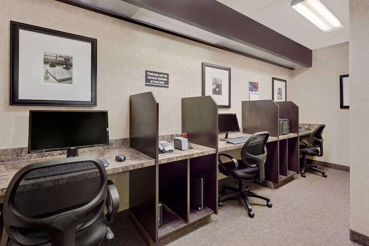 Business Center 30 of 31