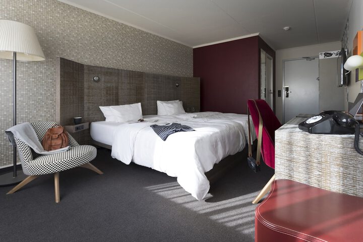 Room 14 of 42