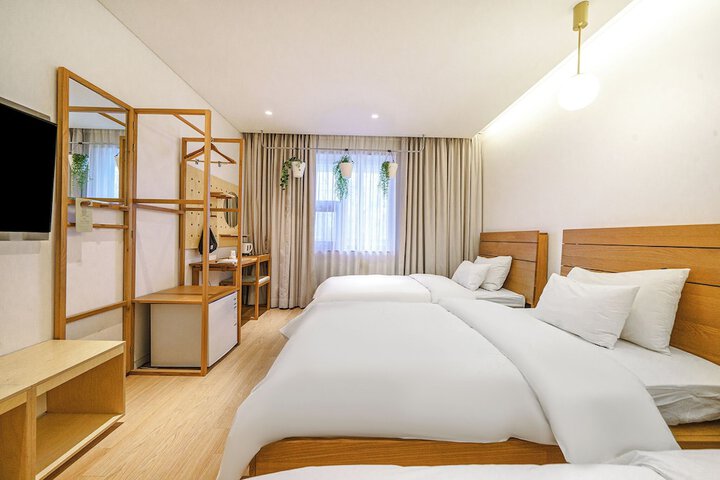 Room 34 of 88