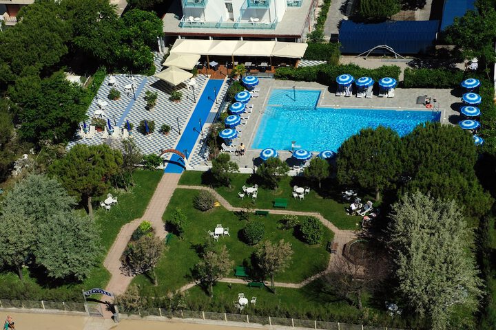 Hotel 64 of 68