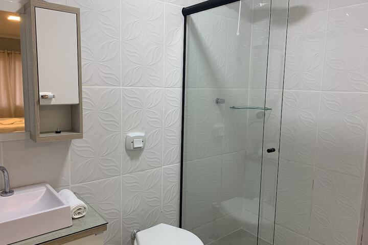 Room 4 of 10