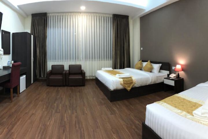 Room 18 of 29