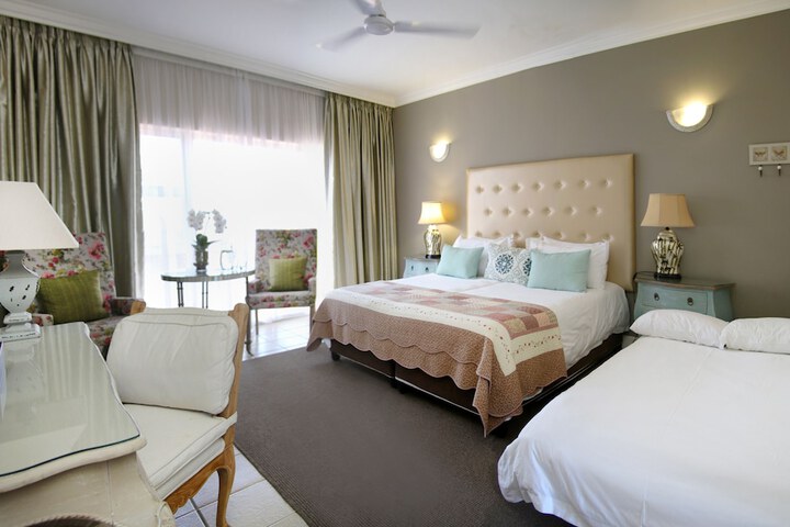 Room 26 of 66