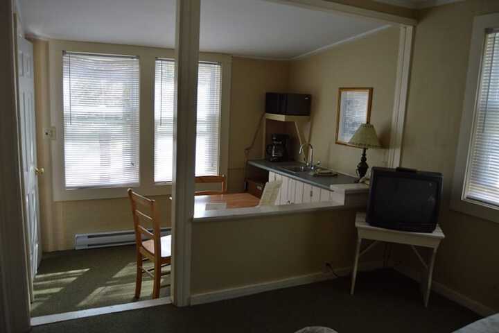 Room 34 of 46