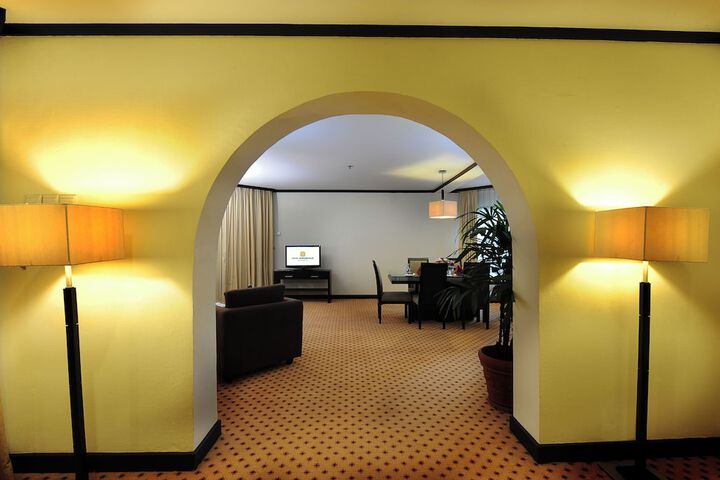 Hotel Entry