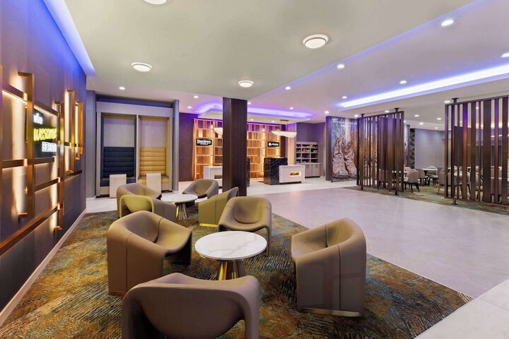 Hotel Interior 4 of 25
