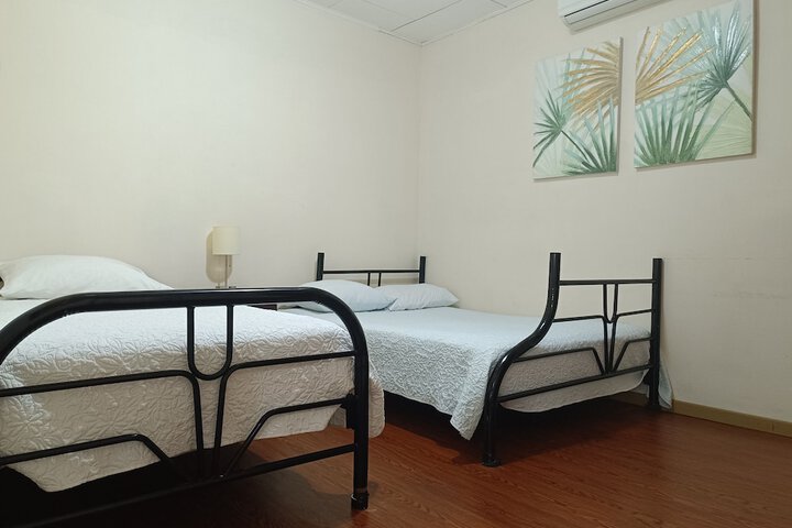 Room 30 of 97