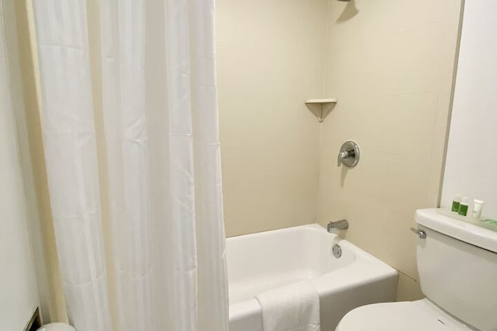 Room 16 of 49