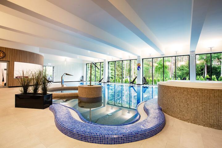 Pool 19 of 46