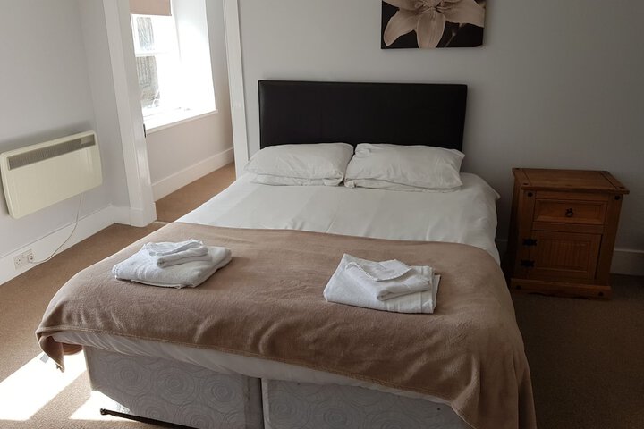 Room 5 of 50