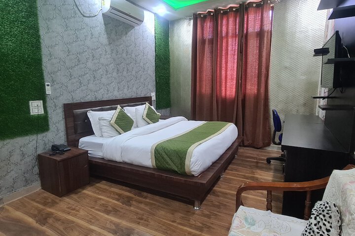 Room 29 of 45