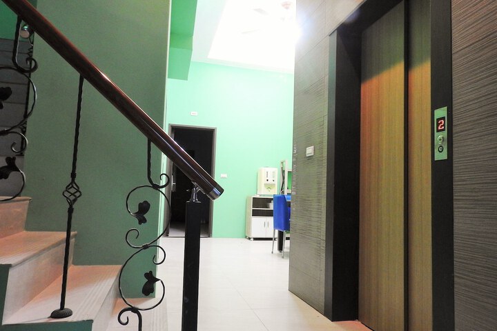 Room 43 of 99