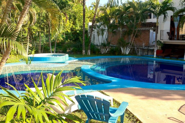 Pool 11 of 20