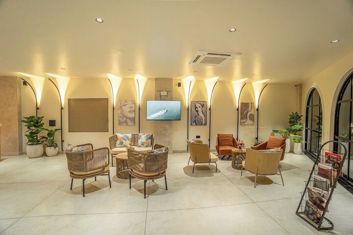 Hotel Interior 8 of 100