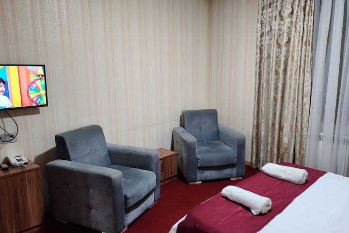 Room 37 of 105