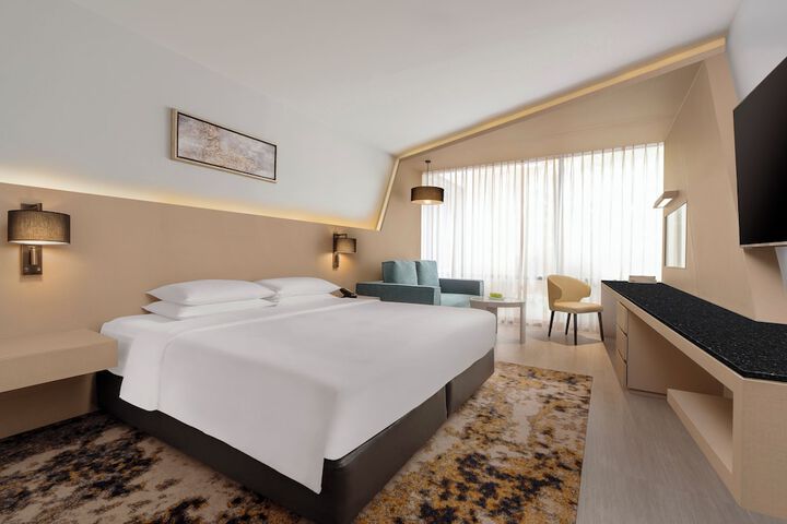 Room 6 of 50