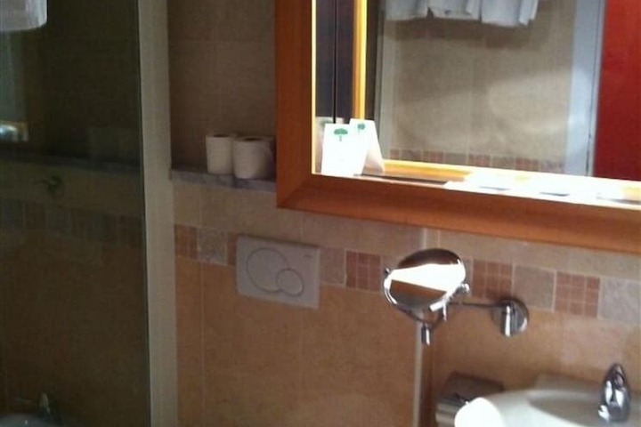 Bath Photo