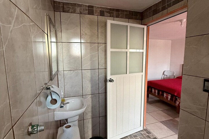 Room 9 of 27