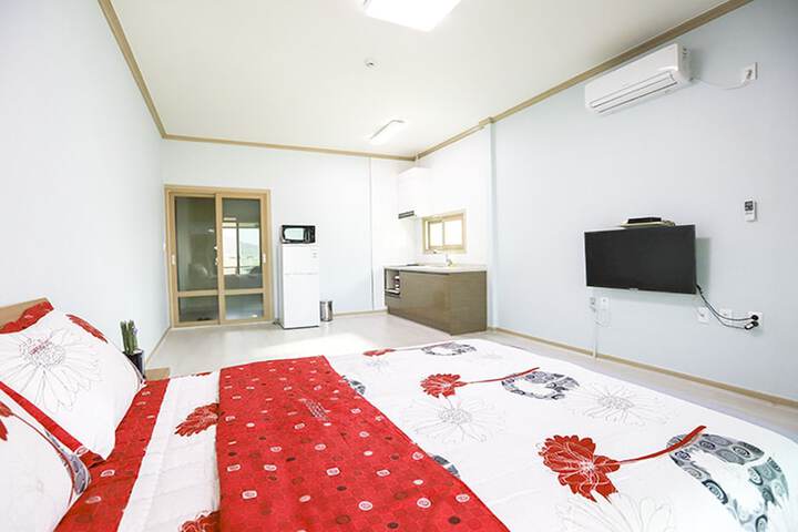 Room 3 of 36