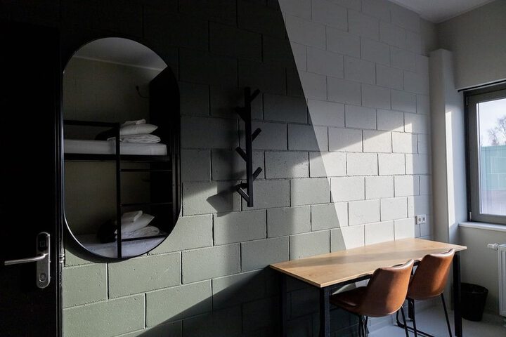 Room 10 of 36